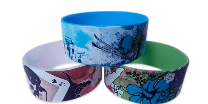 Pulseira de silicone larga com impressão digital colorida