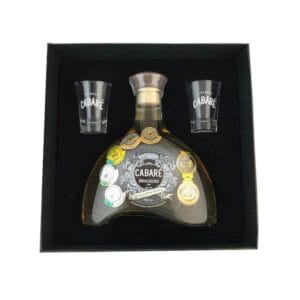 Kit Cachaça Cabaré Extra Premium Na Caixa + 2 Copos
