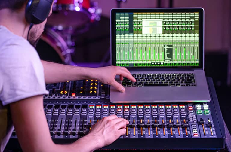 3 Brindes Ideais para o Assistente de Mixagem