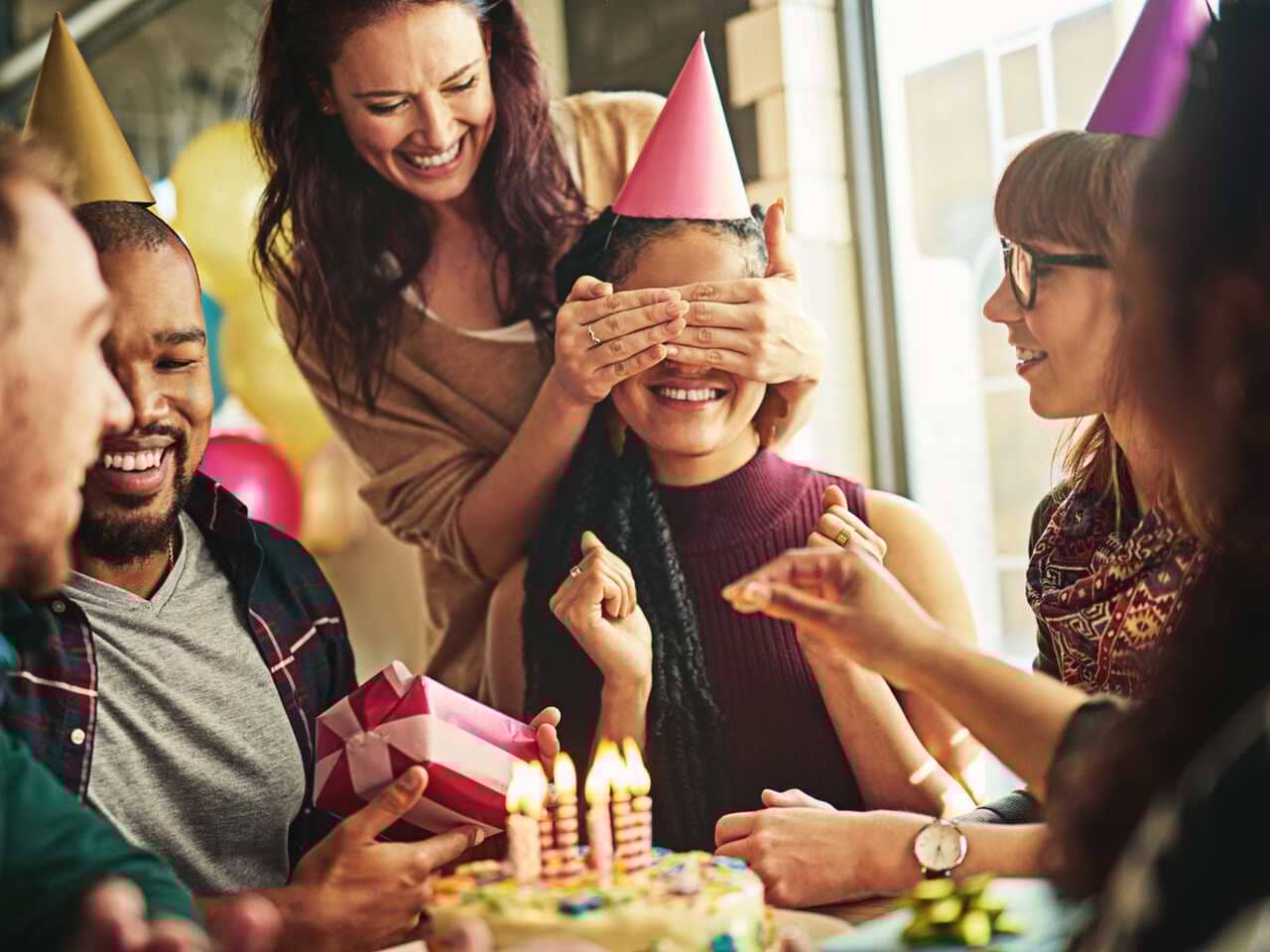 Confira as melhores ideias de brindes de aniversário