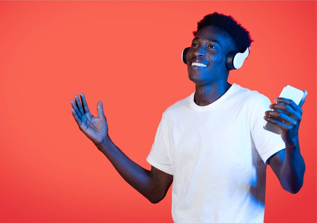 O que dar de brindes para jovens: 23 ideias e onde comprar