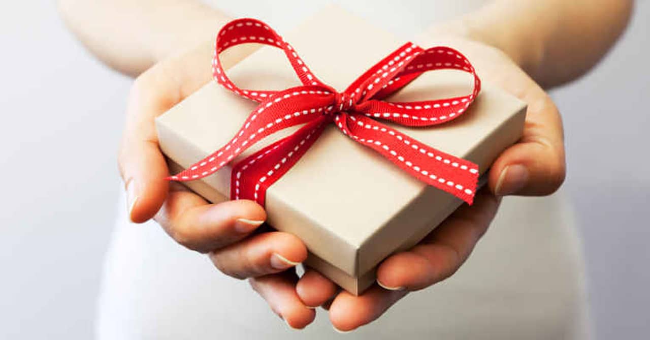 Conheça o Gifting e como usar essa estratégia na prática